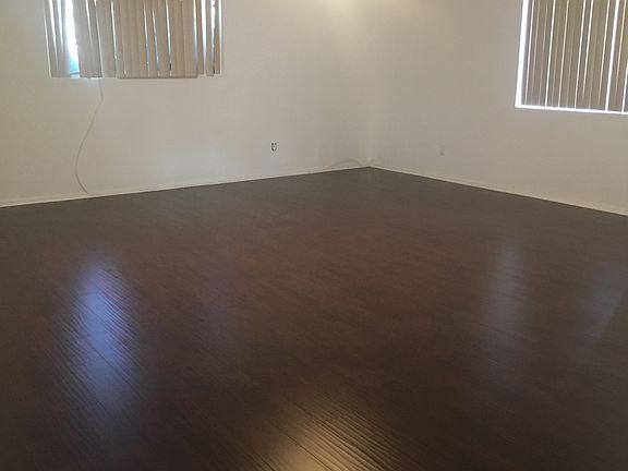 5th image of 587 Peckam Dr