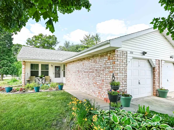 3101 N Molleck Dr, Peoria, IL 61604