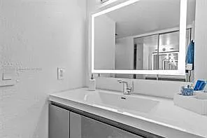 1518 Whitehall Dr #206 — Photo 15