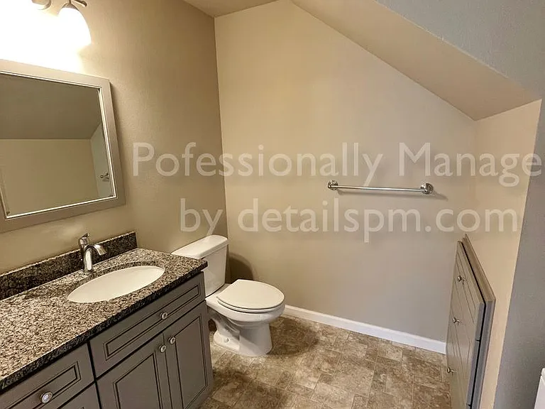 19157 3rd Ave NE #A — Photo 8