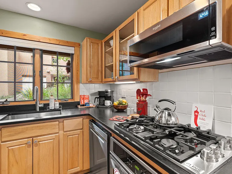 211 Rosario Blvd #5 — Photo 31