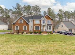 5330 Nairn Ln, Chester, VA 23831