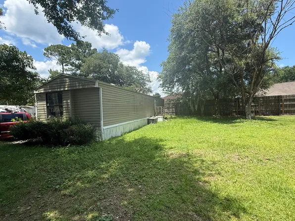 3840 Us Highway 17 S #13, Brunswick, GA 31523