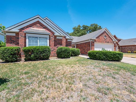3rd image of 6849 Greenleaf Dr