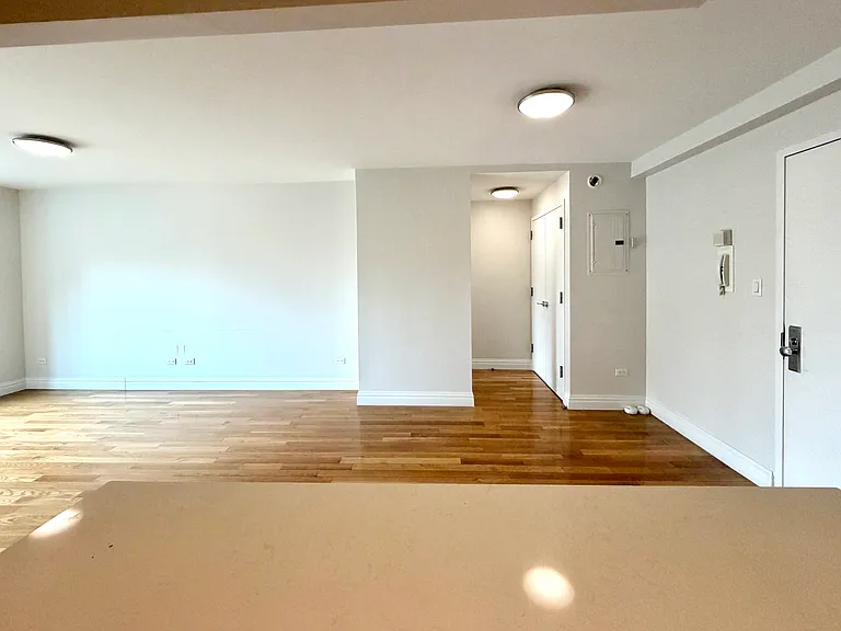 120 W 97th St #4K — Photo 3