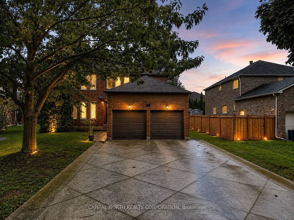 1st image of 65 Savoy Cres