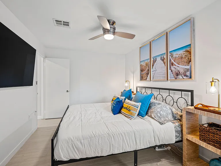 9165 SE Yacht Club Cir — Photo 14