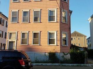 96 Davis St, New Bedford, MA 02746