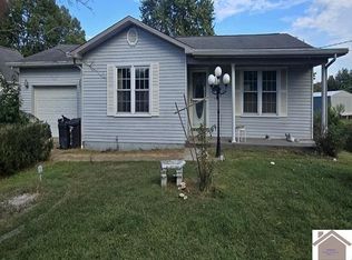 134 College St, Salem, KY 42078