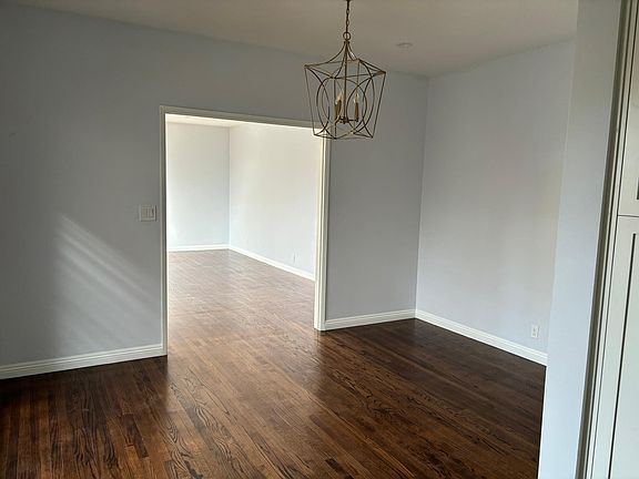 5th image of 1530 N Laurel Ave APT 10