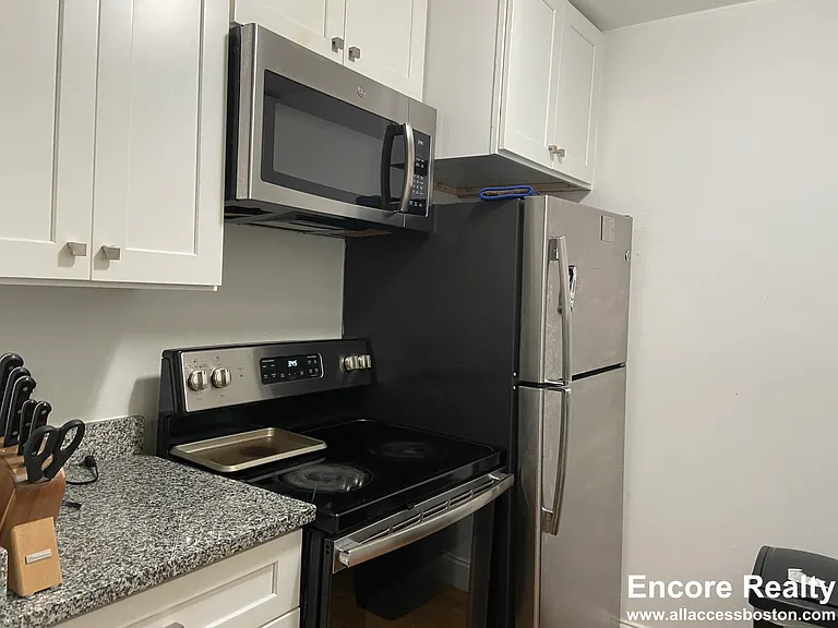 772 Columbus Ave #2 — Photo 1