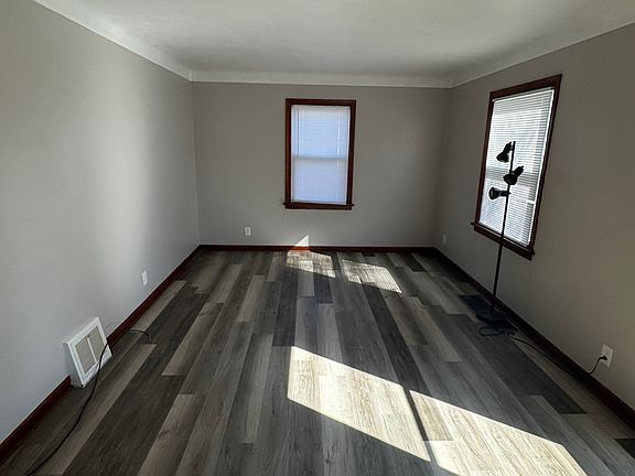 2nd image of 540 Williamsdale Dr