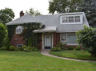 470 S Berkley Ave, Elmhurst, IL