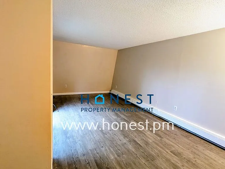 1074 Hallowell Litchfield Rd #A — Photo 9