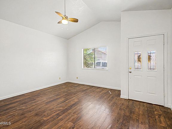 4th image of 1122 E CHARLESTON Avenue