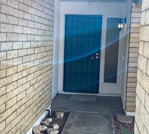 2nd image of 10426 N 48th Dr