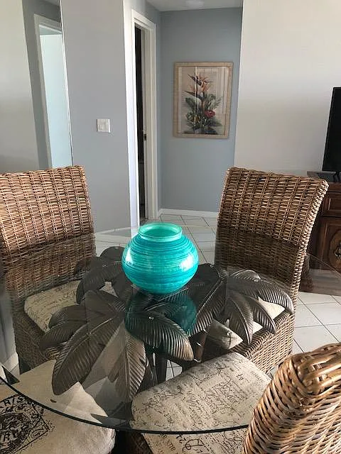 2 bed, 1071 sqft, $8,500 — Photo 4