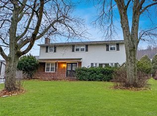 6336 Danbury Dr, Jamesville, NY 13078