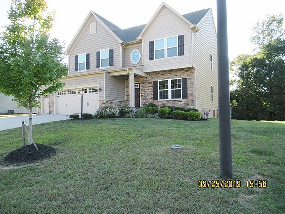 3rd image of 1220 Eagle Pl