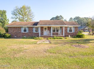 311 Halifax St, Clinton, NC 28328