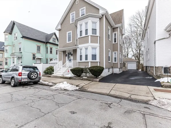 56 Locust St, New Bedford, MA 02740