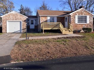 52 Elder Ave, Riverside, RI 02915