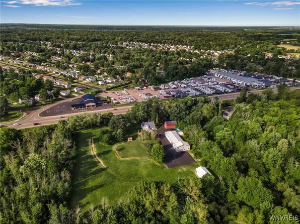 3157 Niagara Falls Blvd #7, North Tonawanda, NY 14120