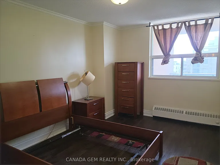 5949 Yonge St #506 — Photo 4