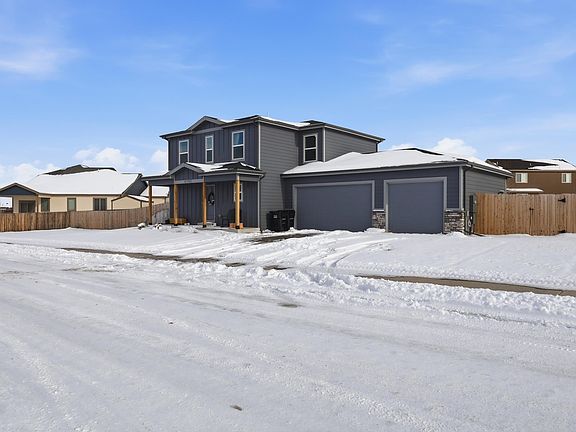 3rd image of 6743 Rogue River Rd