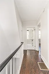 Rented by Dixon Advisory USA Inc.