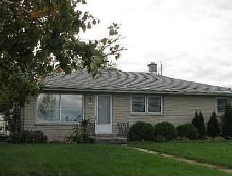1st image of 4085 S Lake Dr