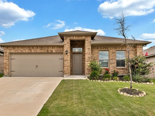 8413 Wildwest Dr, Fort Worth, TX 76131