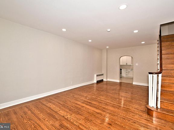 4th image of 2934 Almond St