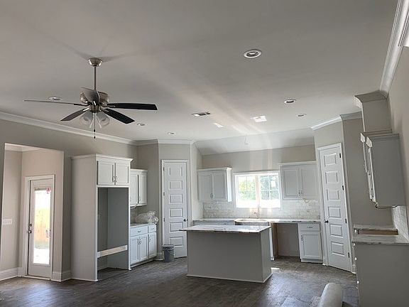 4th image of 3836 Lu Ln
