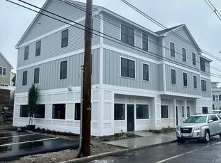 135 Chelmsford St #1, Lowell, MA 01851