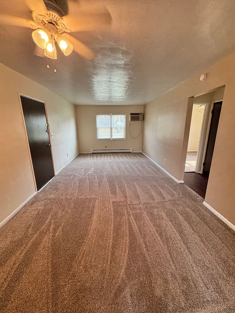 Washington Blvd Apartments — Photo 3