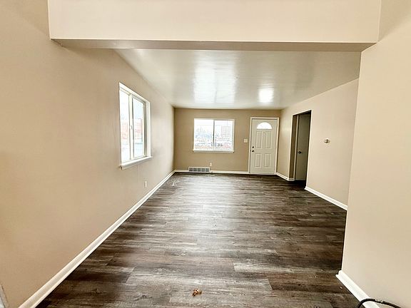4th image of 2539 21st St #2539