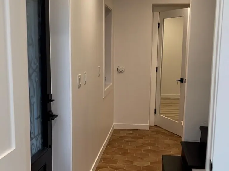 735 Alhambra St #1 — Photo 4