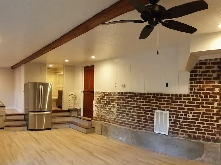 60 Peachtree Hills Ave NE — Photo 8
