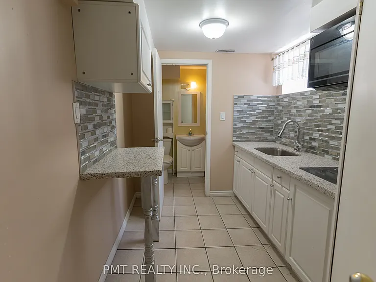 694 Carrying Pl — Photo 19