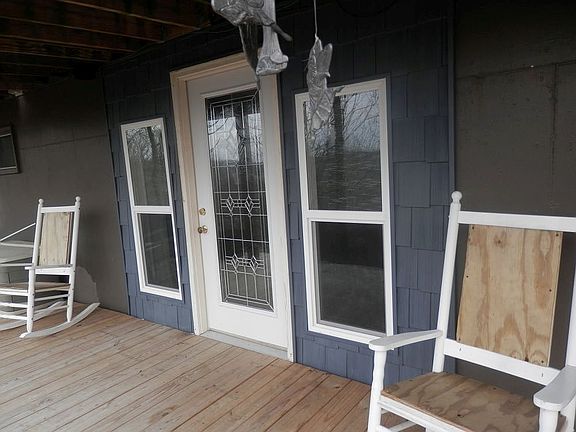 5th image of 777 Logans Ln