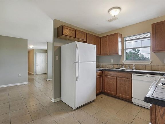 4th image of 5201 N Galvez St