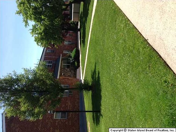 3rd image of 12 Bay Ter APT C