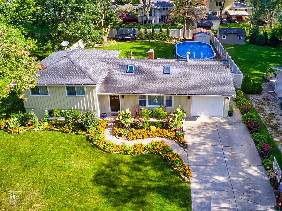 1st image of 3S229 Cypress Dr