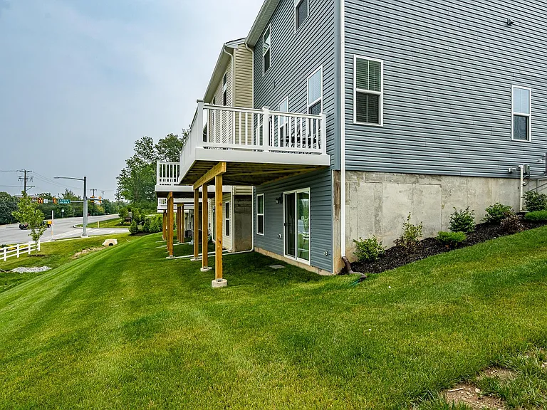 208 Chase Dr — Photo 24