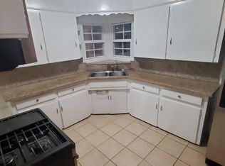 8456 Terhune Ave, Sun Valley, CA 91352