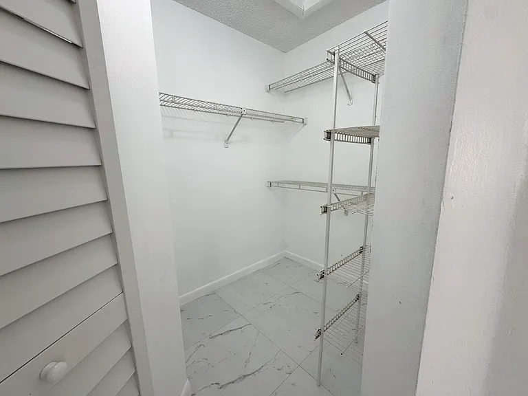 10687 Royal Palm Blvd — Photo 19