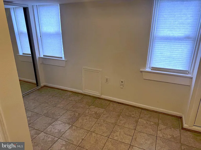 3731 Kemper Rd — Photo 20