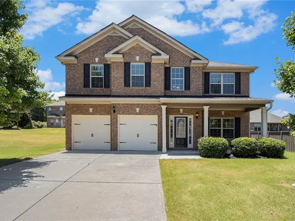 977 Spanish Moss Trl, Loganville, GA 30052
