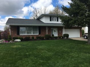 20 Maricrest Dr, Amherst, NY 14228